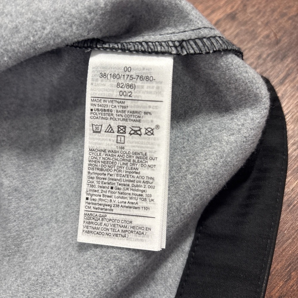 Gap Black Faux Leather Mini Skirt Size 00 Y2K Indie Sleaze Grunge Goth Punk Emo - Picture 5 of 10